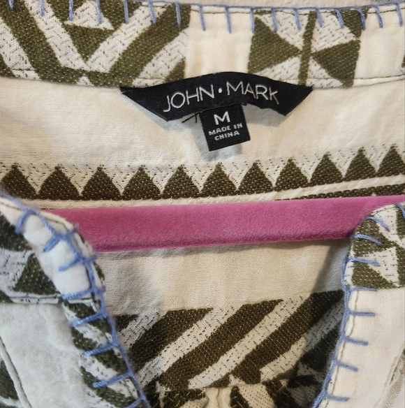 John Mark Jacquard Woven Geometric V-Neck Ruffle Blouse Size Medium - Picture 5 of 10